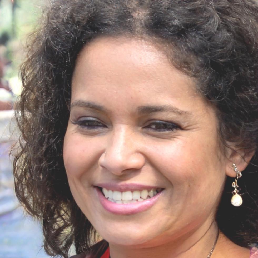 Retrato de Esperanza Matamoros, analista económica